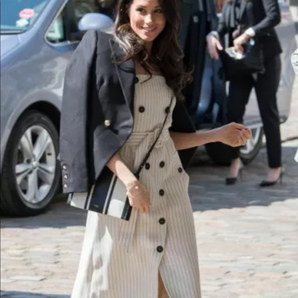 Oroton Avalon Zip Top Crossbody - Meghan Markle
